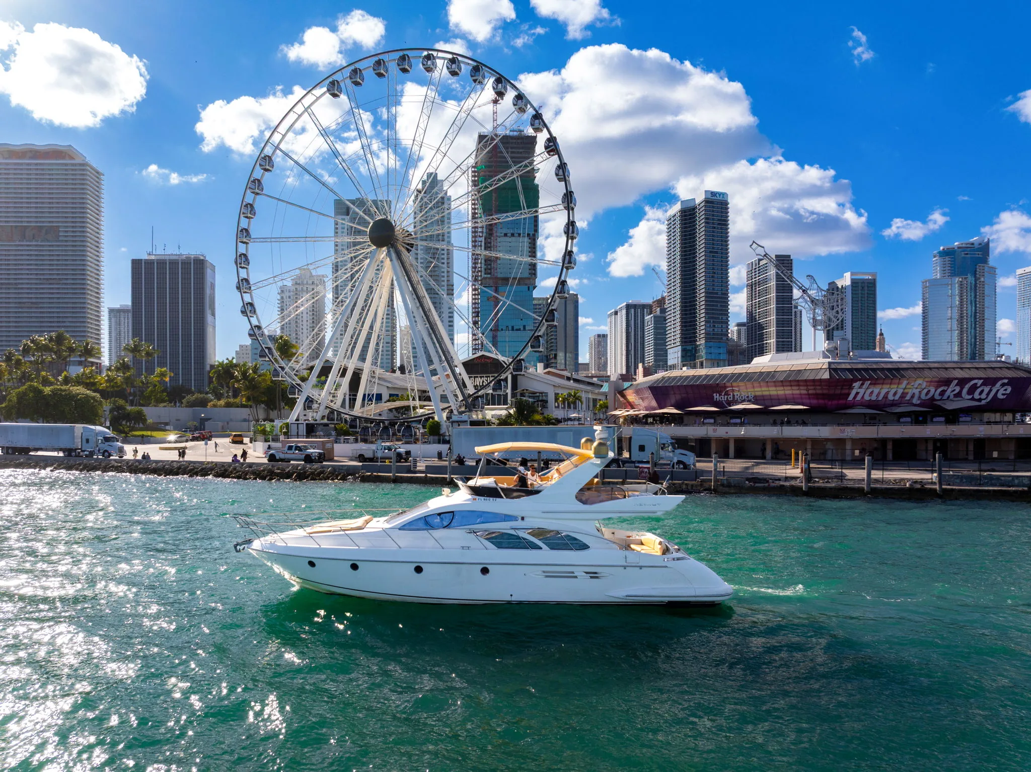 55' Blessed Gold Azimut yacht with flybridge in Miami